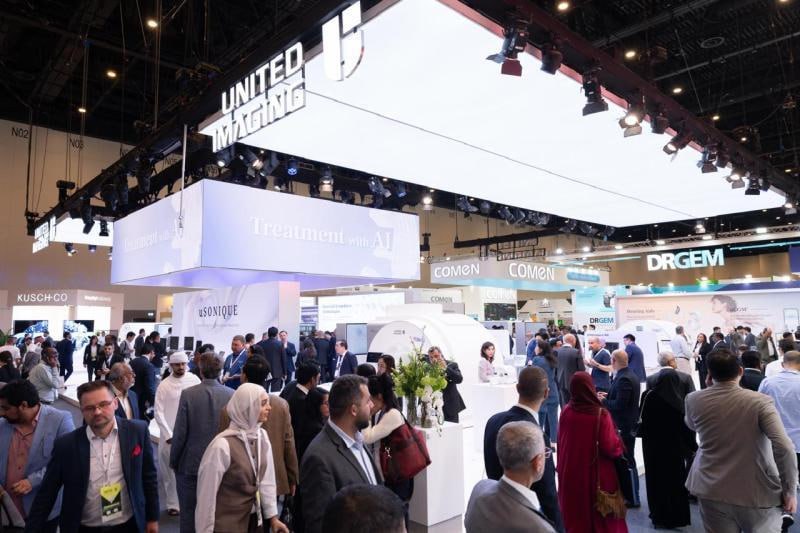 HIMSS 2026醫療科技展會中的智慧醫療展區與參觀人潮
